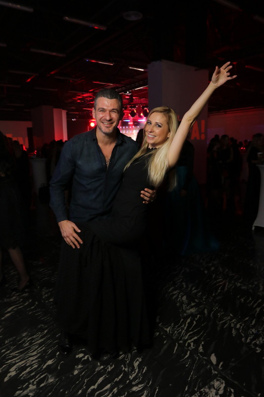 Звездные танцы: Надя Дорофеева, Вика из &laquo;Неангелов&raquo;, Оля Полякова и другие оторвались на Viva! Бал