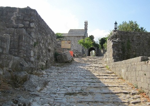 Откройте культурное богатство Черногории с Сильпо Вояж