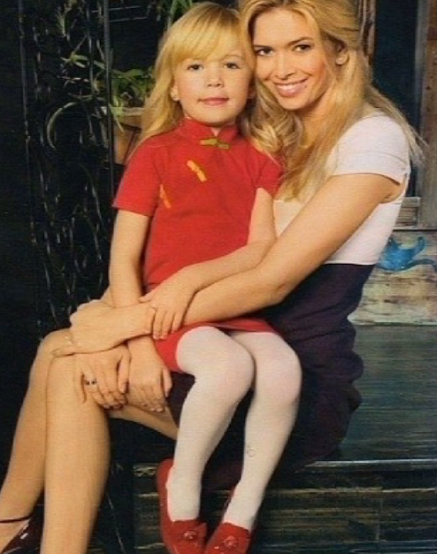 Вера Брежнева рассказала, как выбирала школу для младшей дочери