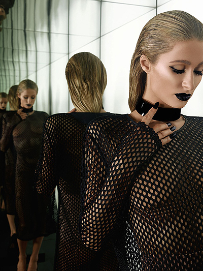 Голая правда: Пэрис Хилтон полностью разделась в новой фотосессии для глянца