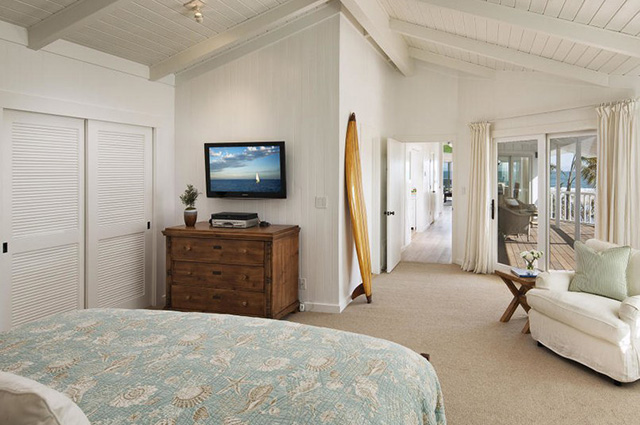 Дом мечты: Мила Кунис и Эштон Катчер купили особняк на побережье океана