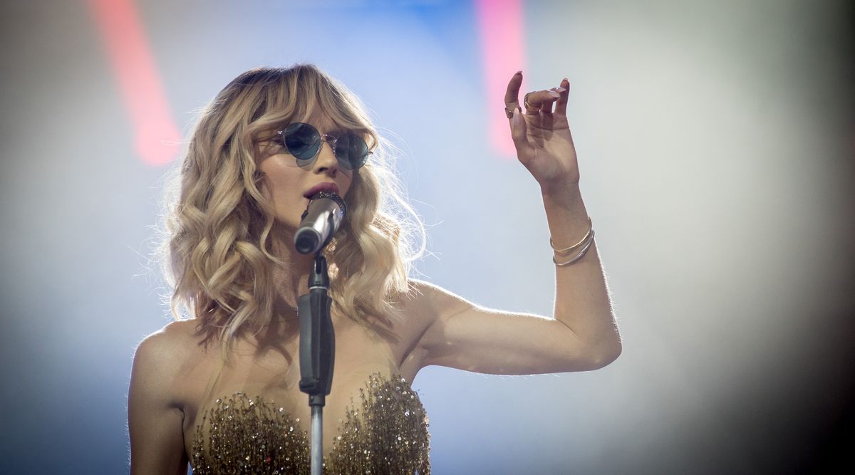 Loboda-мания: поклонники набивают тату в честь певицы