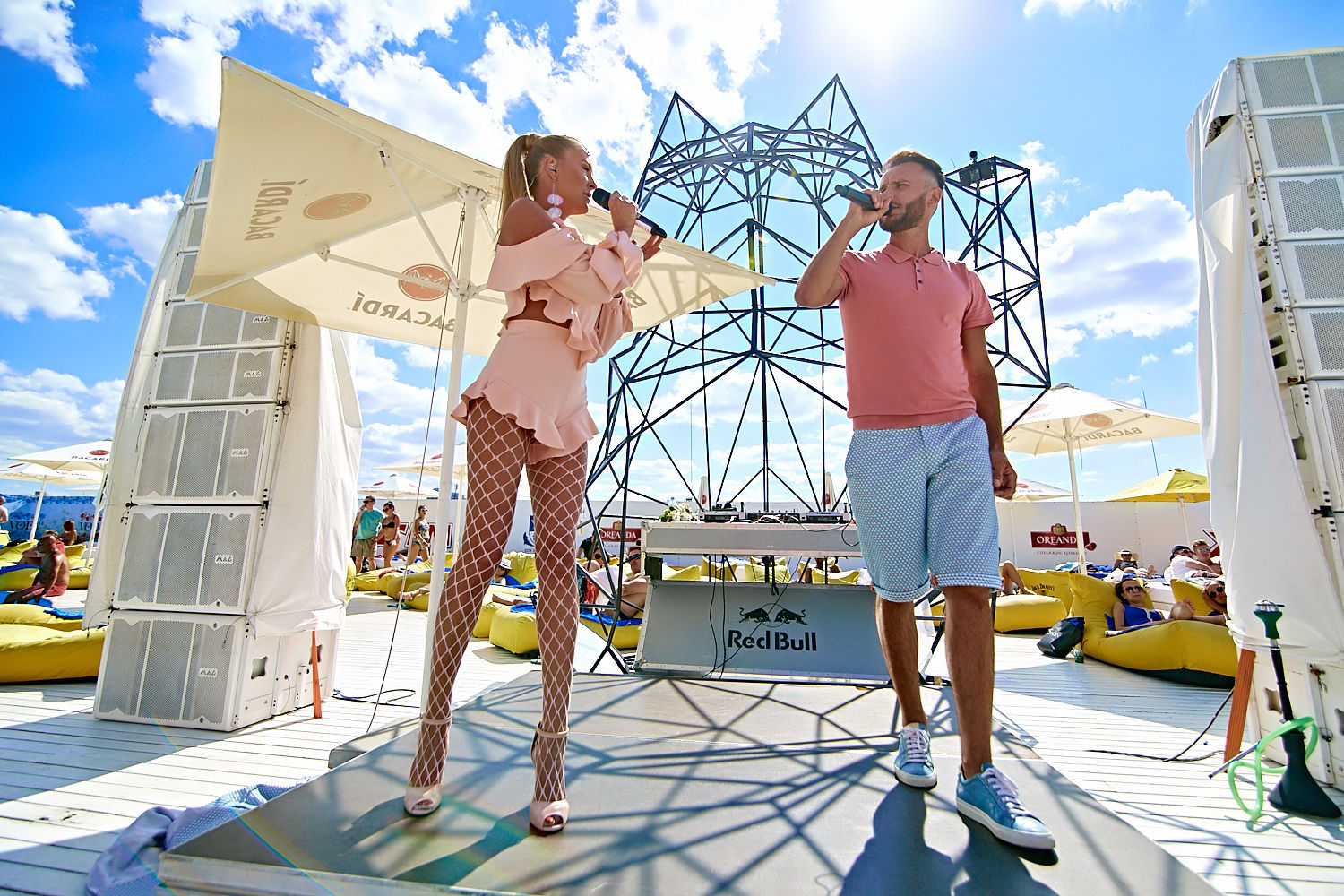 Дуэт On I Ona презентовал клип на песню &quot;Он и Она&quot;