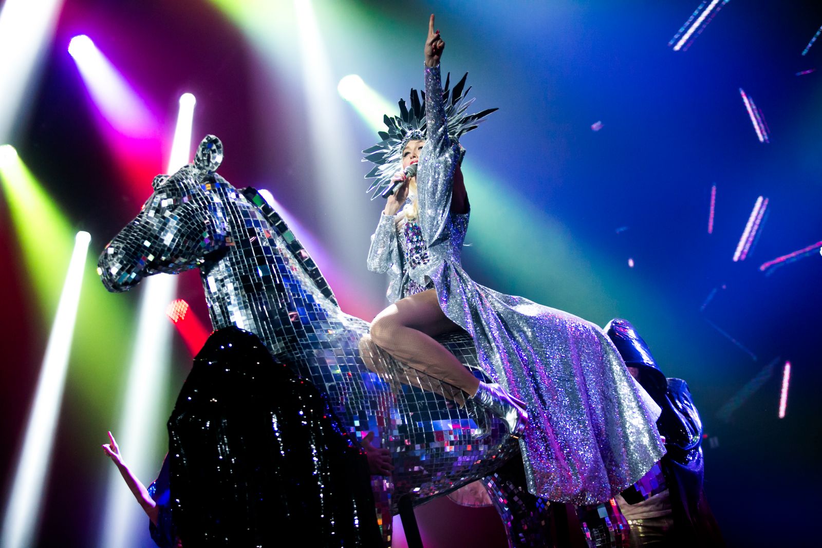 Праздник со звездой: рейтинг гонораров украинских знаменитостей в новогоднюю ночь