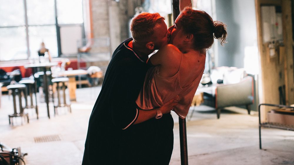 Засос по-голливудски: Иван Дорн прокомментировал новый клип Constantine