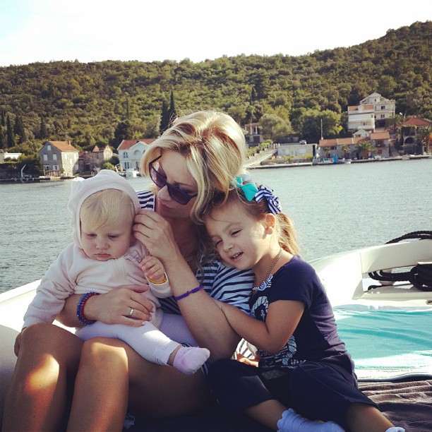 Стас Михайлов с женой и детьми фото