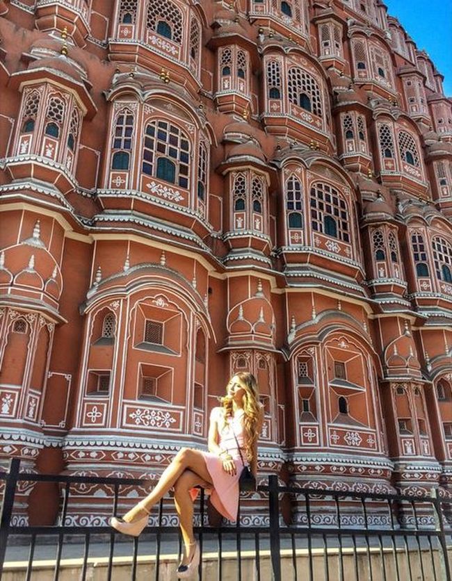 Ведущую Орел и Решка Регину Тодоренко задержали по подозрению в терроризме