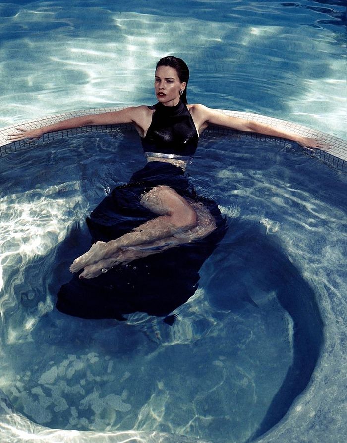 Хилари Суонк