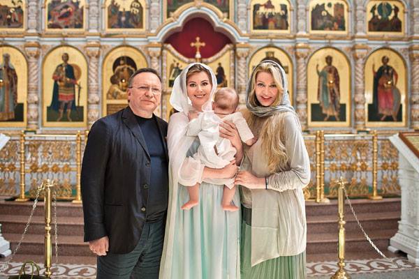 Мария Кожевникова крестила второго сына