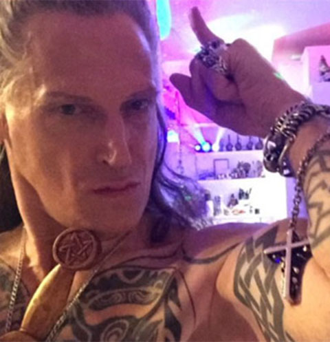 Теперь без бороды: Никита Джигурда шокировал своим новым образом