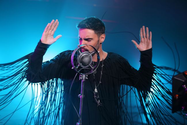 Виталий Козловский снял страстное видео со своей возлюбленной