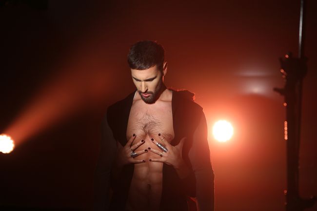 Виталий Козловский снял страстное видео со своей возлюбленной