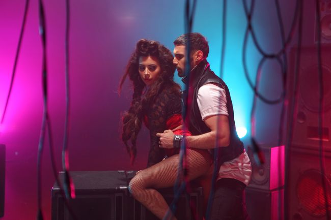 Виталий Козловский снял страстное видео со своей возлюбленной