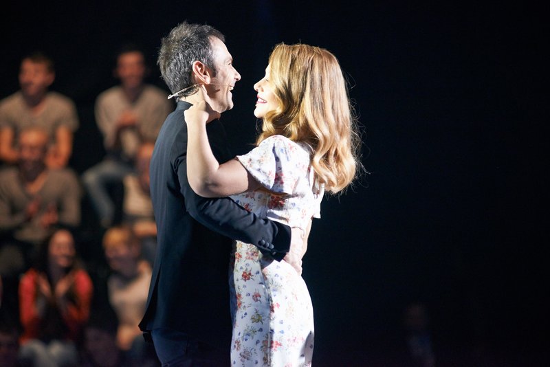 Святослав Вакарчук станцевал с Тиной Кароль медленный танец