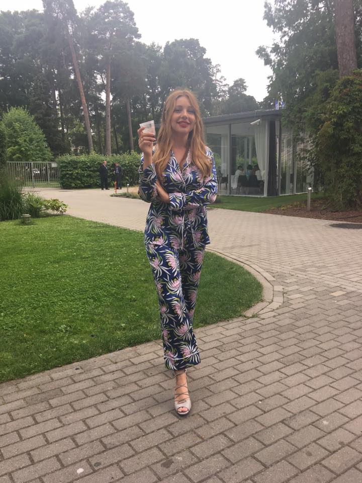 Топ-10 модных look&#039;ов Тины Кароль в Юрмале