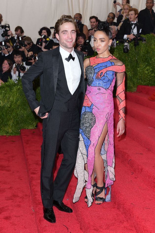 СМИ: Роберт Паттинсон хочет сыграть свадьбу в пабе