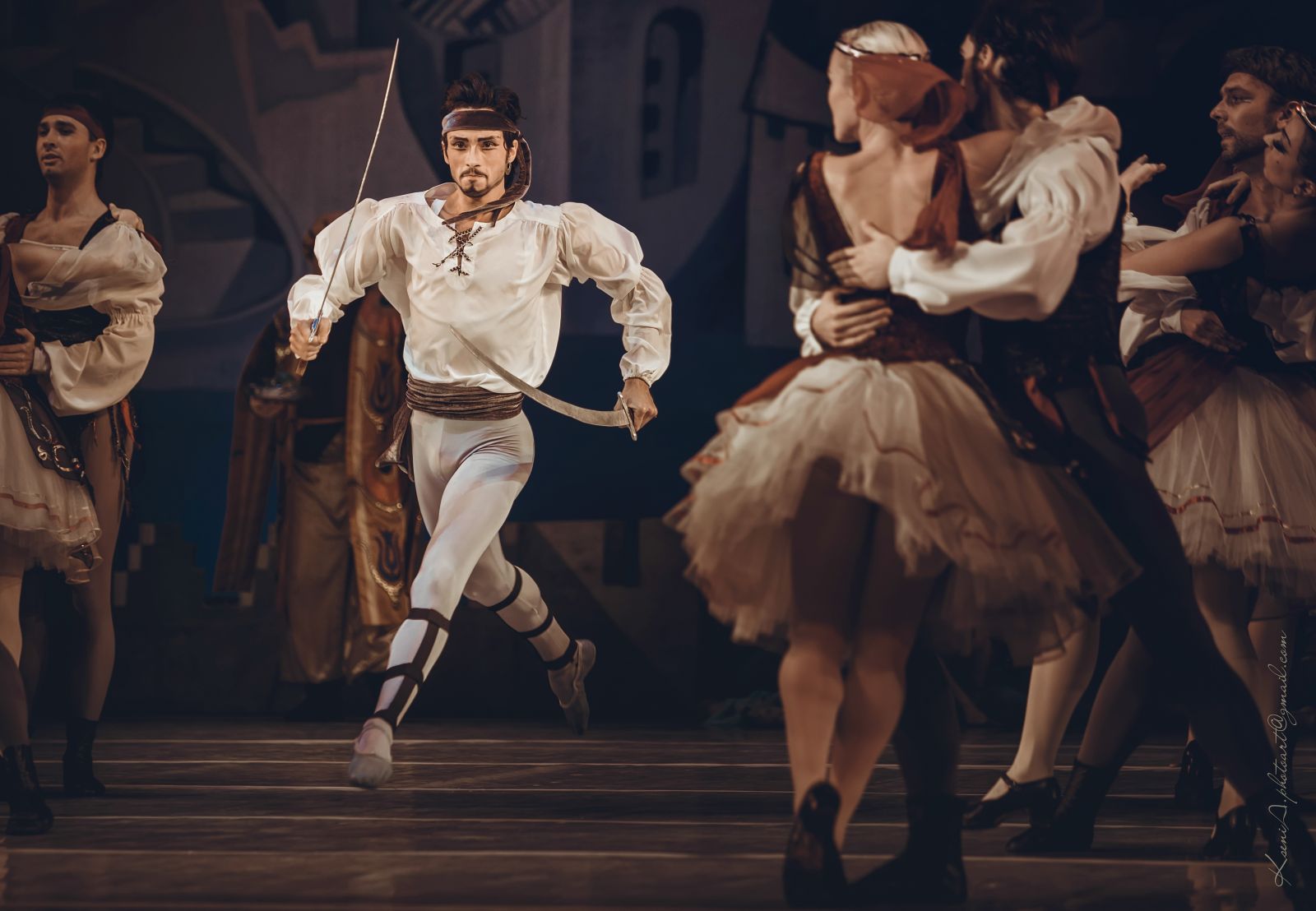 Александр Стоянов