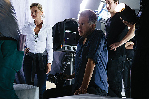 45-летняя Наоми Кэмпбелл показала соблазнительные формы в рекламе белья