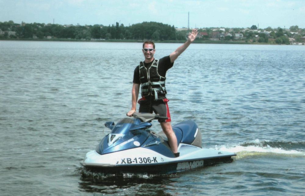 Денис Силантьев празднует 40-летие: уникальные фото из семейного архива