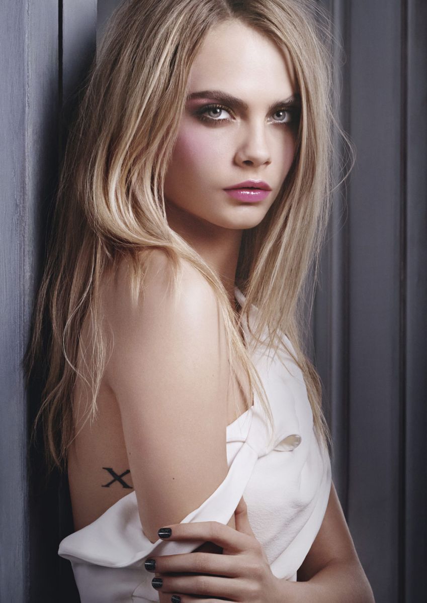 Кара Делевинь призналась, что в дестве считала себя некрасивой