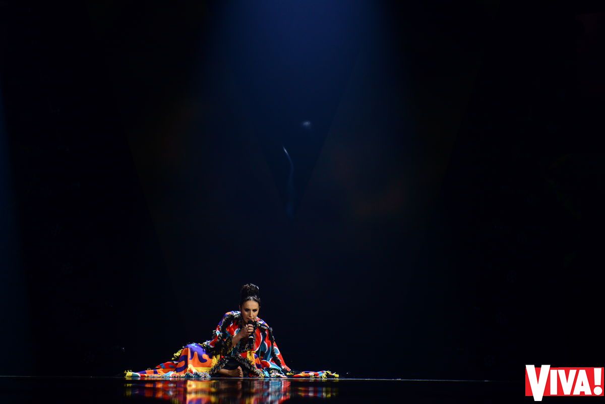 Alyosha и Kiev Tango Project, The Hardkiss и танцоры балета, эпатажные &laquo;Неангелы&raquo; и хор мальчиков: звездные дуэты на церемонии &laquo;Viva! Самые красивые-2017&raquo;