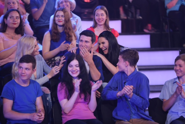 Как волшебница: Маша Ефросинина удивила &quot;магическим&quot; платьем в своем новом шоу