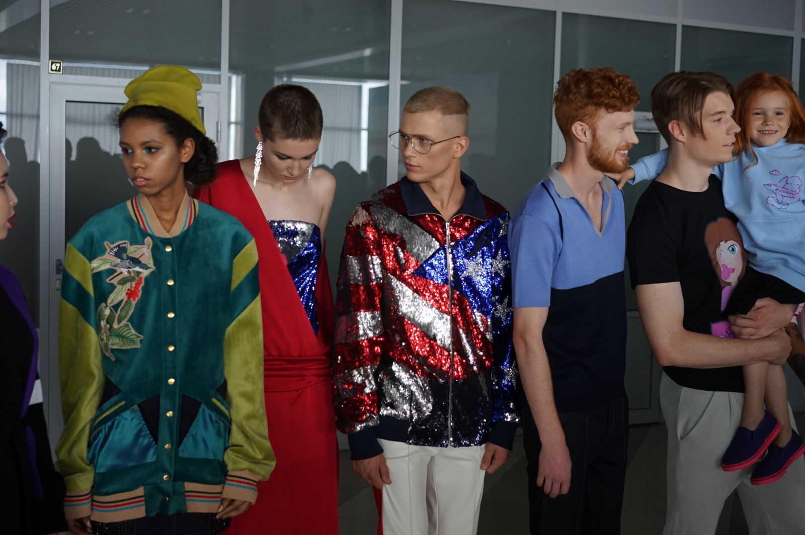 репортаж о показе Жана Грицфельдта на взлетной полосе