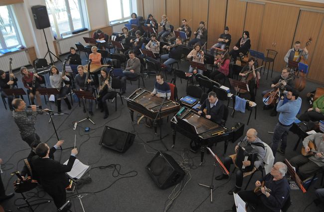 Оркестр Олега Скрипки устроит в Киеве битву с белорусами