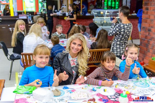 звезды помогли детям с востока Украины