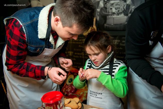 Украинские звезды приготовили эклер-рекордсмен!