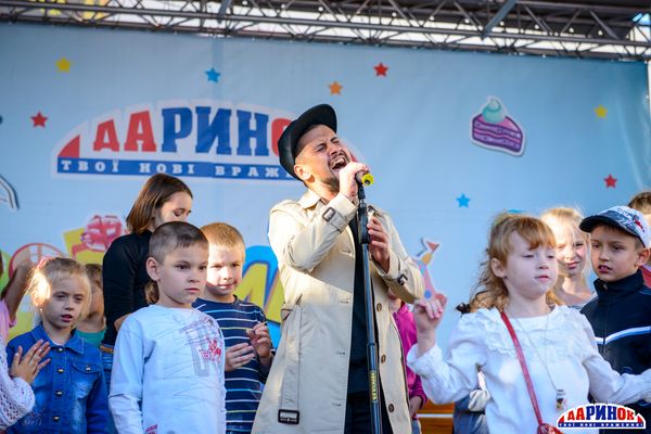 звезды помогли детям с востока Украины