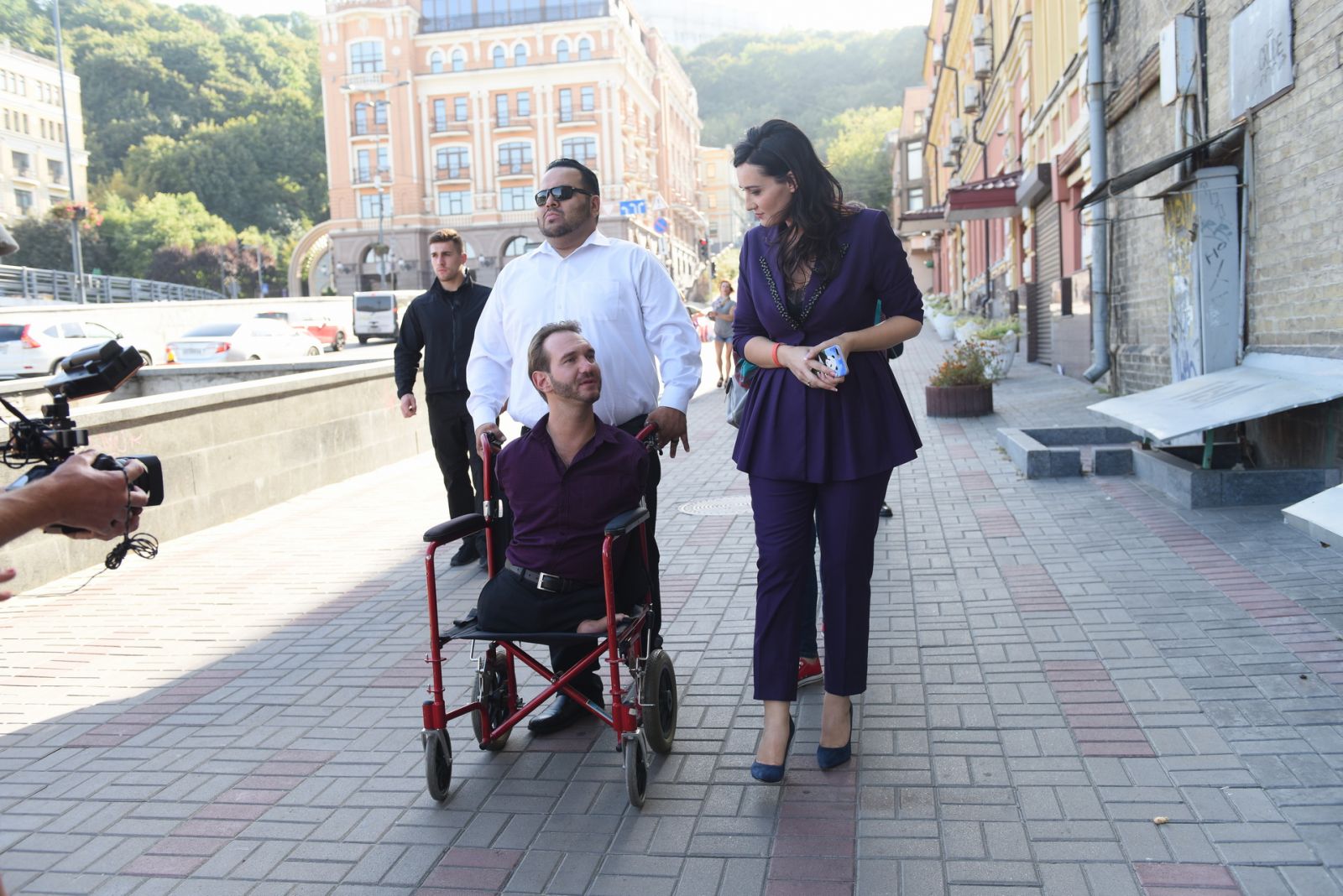 Эксклюзивные фото и видео Ника Вуйчича в Киеве