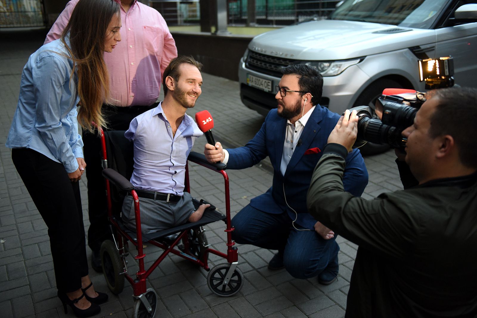 Ник Вуйчич встретился с ветеранами АТО и поддержал проект Viva Переможці