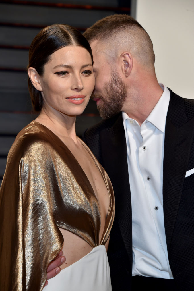 Джессика Бил