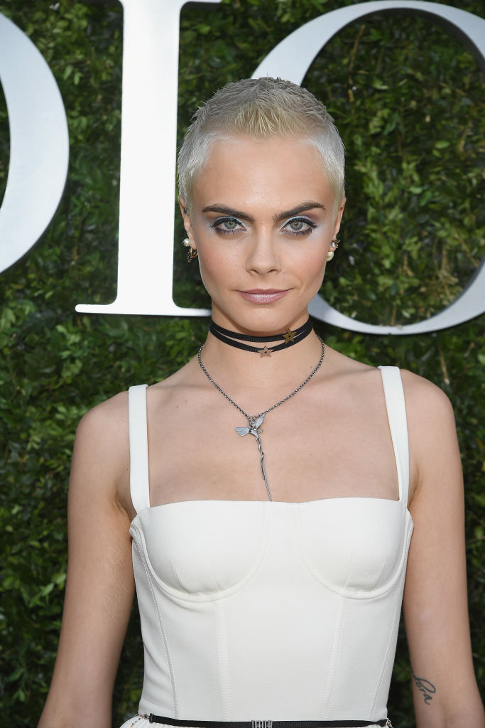 Натали Портман, Белла Хадид, Дженнифер Лоуренс и другие звезды посетили выставку Dior 