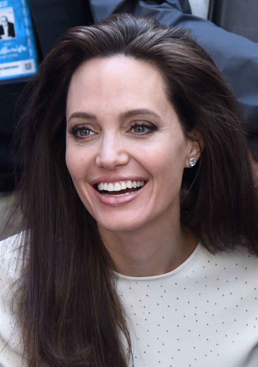 Анджелина Джоли объяснила, почему решила вновь сниматься в кино: &quot;Теперь я кормилец семьи&quot;