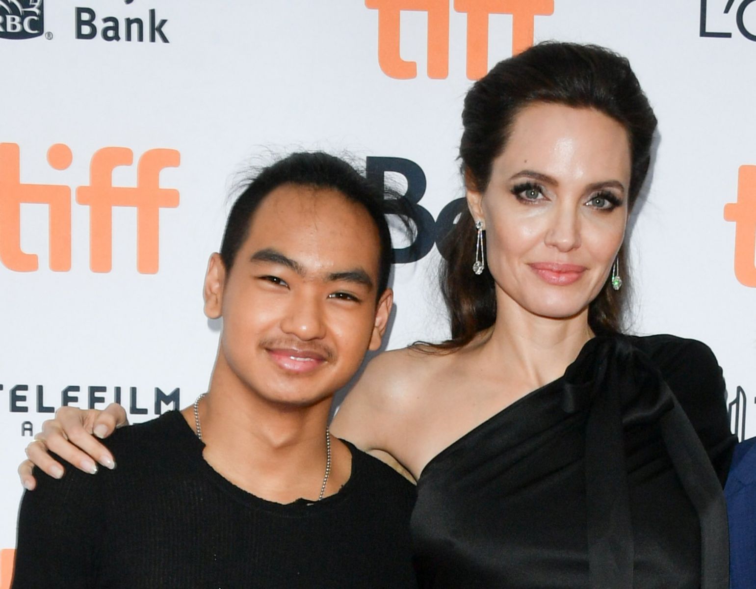 Сын Анджелины Джоли рассказал о маме: "Она - это чудо"