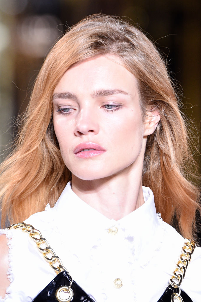 Парижский шик: Наталья Водянова блистает на показе Balmain