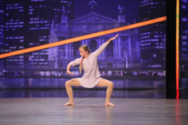 Танцуют все!-8