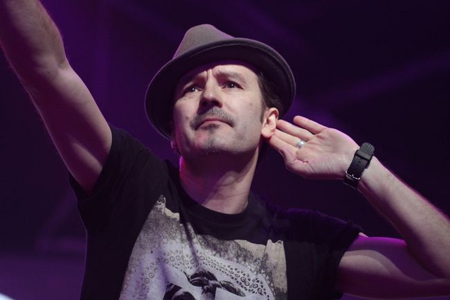 Украинские артисты собрали 200 тысяч гривен на лечение раненых в зоне АТО