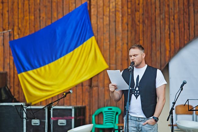 Евгений Рыбчинский собрал деньги для семей погибших во время АТО (Фото)