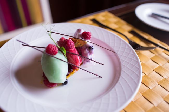 Новое летнее меню в ресторане The Strand Grill