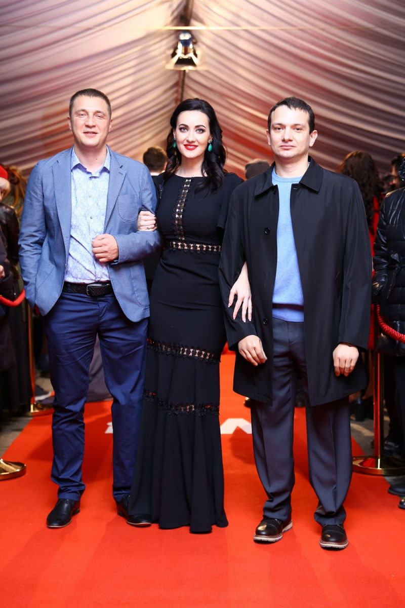 Главная красная дорожка страны: Джамала, Тина Кароль, O.Torvald и другие звезды прибыли на церемонию "Viva! Самые красивые-2017"