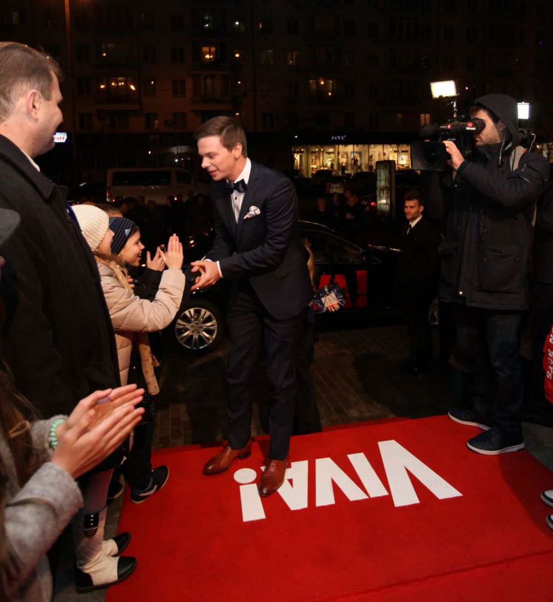 Дмитрий Комаров