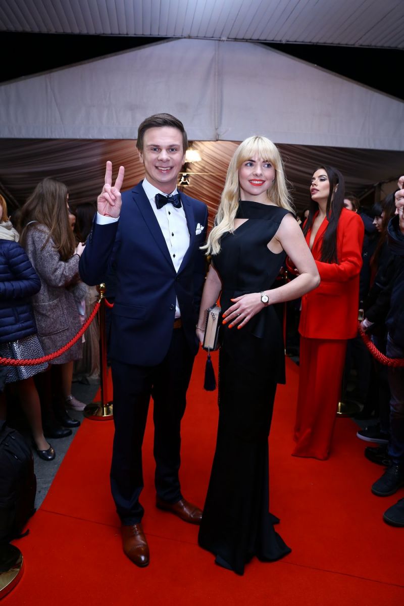 Главная красная дорожка страны: Джамала, Тина Кароль, O.Torvald и другие звезды прибыли на церемонию "Viva! Самые красивые-2017"