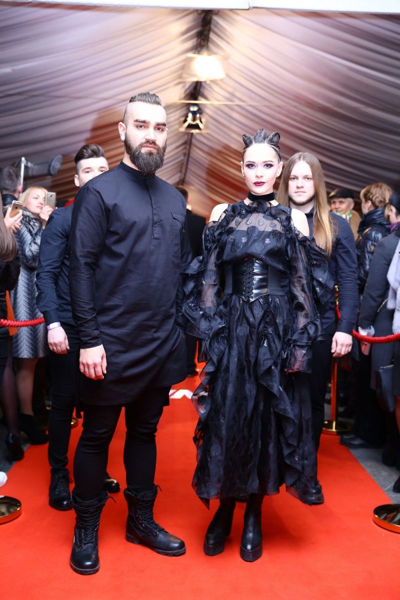 Главная красная дорожка страны: Джамала, Тина Кароль, O.Torvald и другие звезды прибыли на церемонию "Viva! Самые красивые-2017"