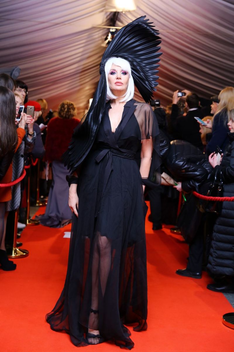 Главная красная дорожка страны: Monatik, The Harkiss, O.Torvald и другие звезды прибыли на церемонию "Viva! Самые красивые-2017"