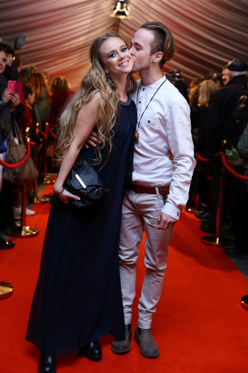 Главная красная дорожка страны: Monatik, The Harkiss, O.Torvald и другие звезды прибыли на церемонию "Viva! Самые красивые-2017"