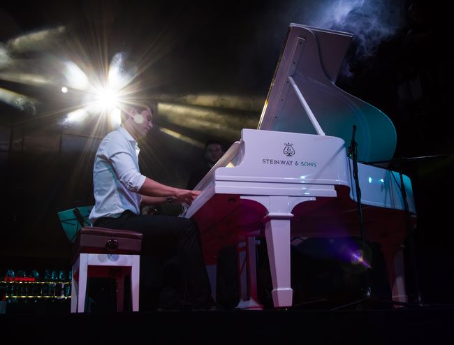 Евгений Хмара презентовал в Киеве новую программу