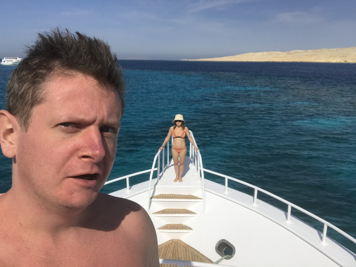 Актер "Дизель Шоу" Евгений Сморигин отдохнул с женой в Египте